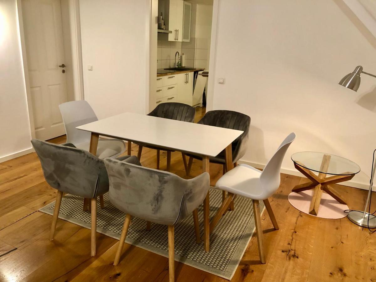 Celle Old Town Hideaway Apartment ภายนอก รูปภาพ