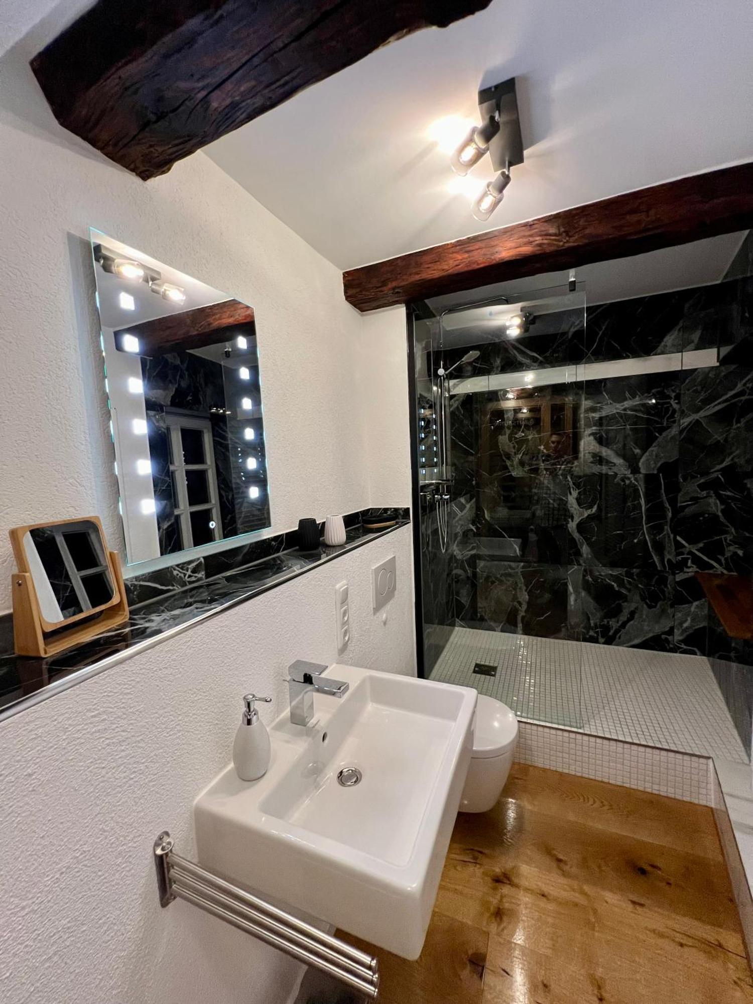 Celle Old Town Hideaway Apartment ภายนอก รูปภาพ